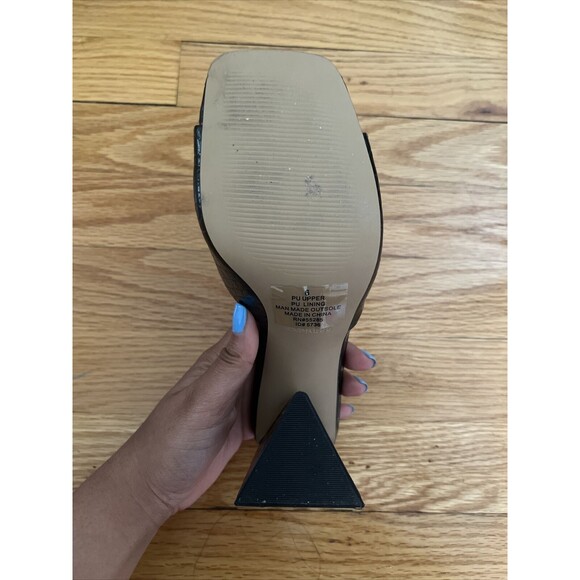 Express Open Toe Triangle Block Heels - Picture 6 of 6